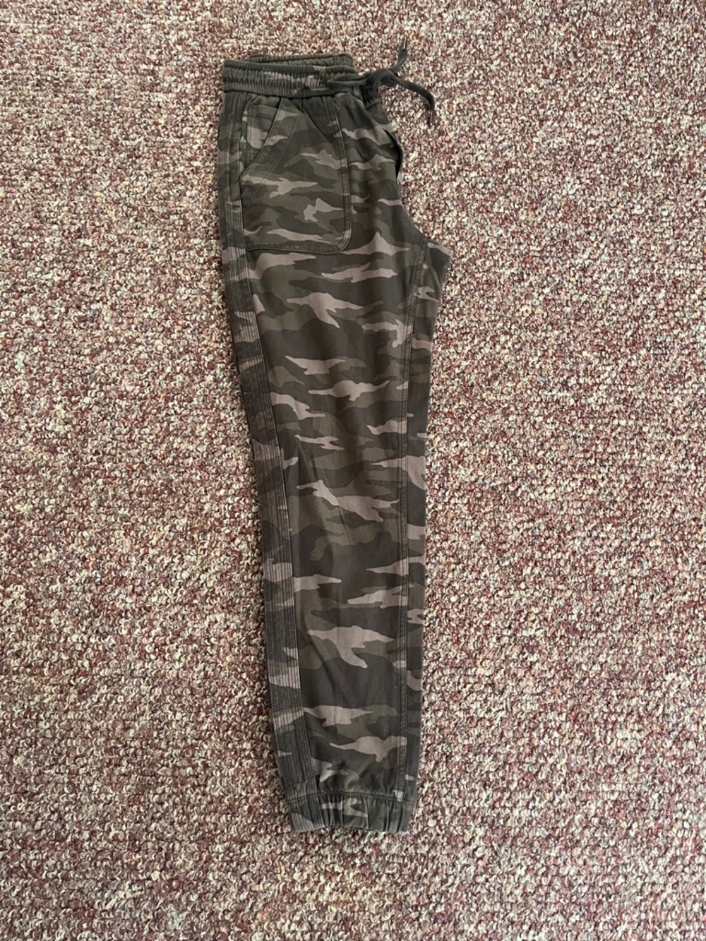 Athleta Women's Camouflage Jeggings in Olive/Charcoal